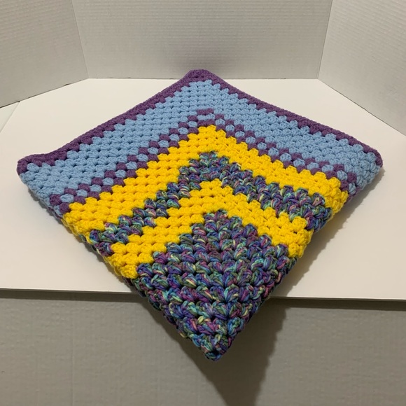 Bassinet, Car, Stroller, Lap, Crib Blanket Handmade Crocheted NEW - Picture 2 of 15